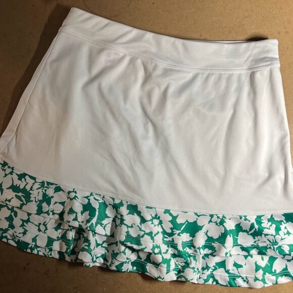PGA Tour Ladies Small. White Skort with green floral ruffles. - Picture 1 of 3